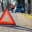 Triangle de signalisation sur une route