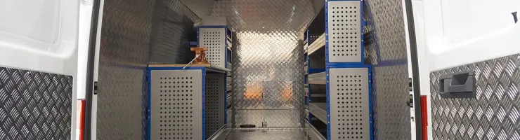 Intérieur de véhicule utilitaire vide pour transport